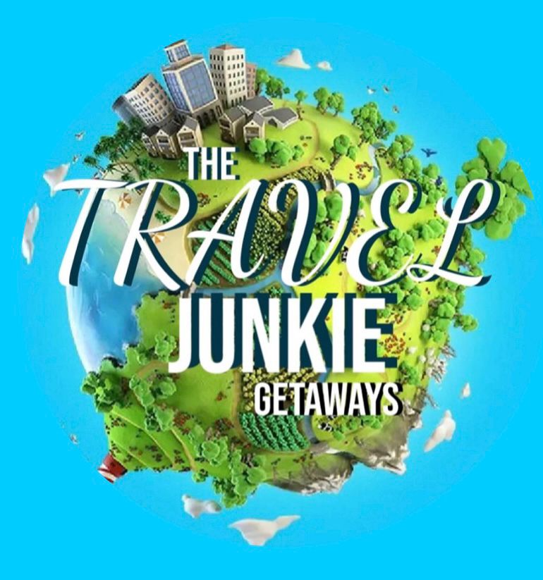 The Travel Junkie Logo
